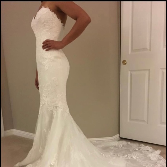 Wedding dress - Picture 6 of 6